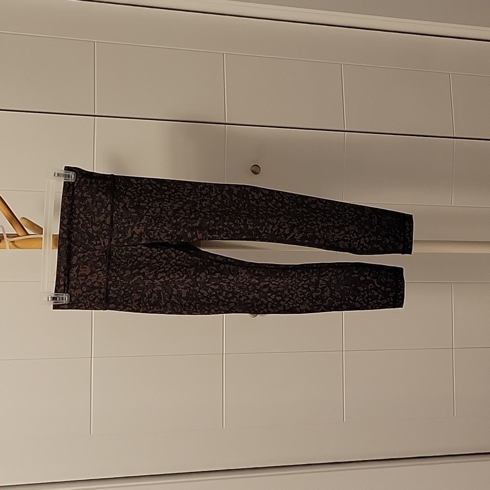 Lululemon tights